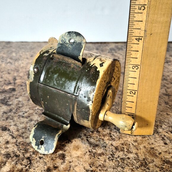 Antique Dustless Lowell Ever Ready Laundry Clothesline Reel, Patent ed1914 - Picture 8 of 8